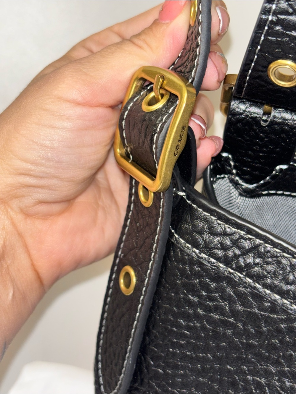 Coach Drifter Black Pebbled Leather Shoulder Bag with Gold Padlock - Picture 3 of 15
